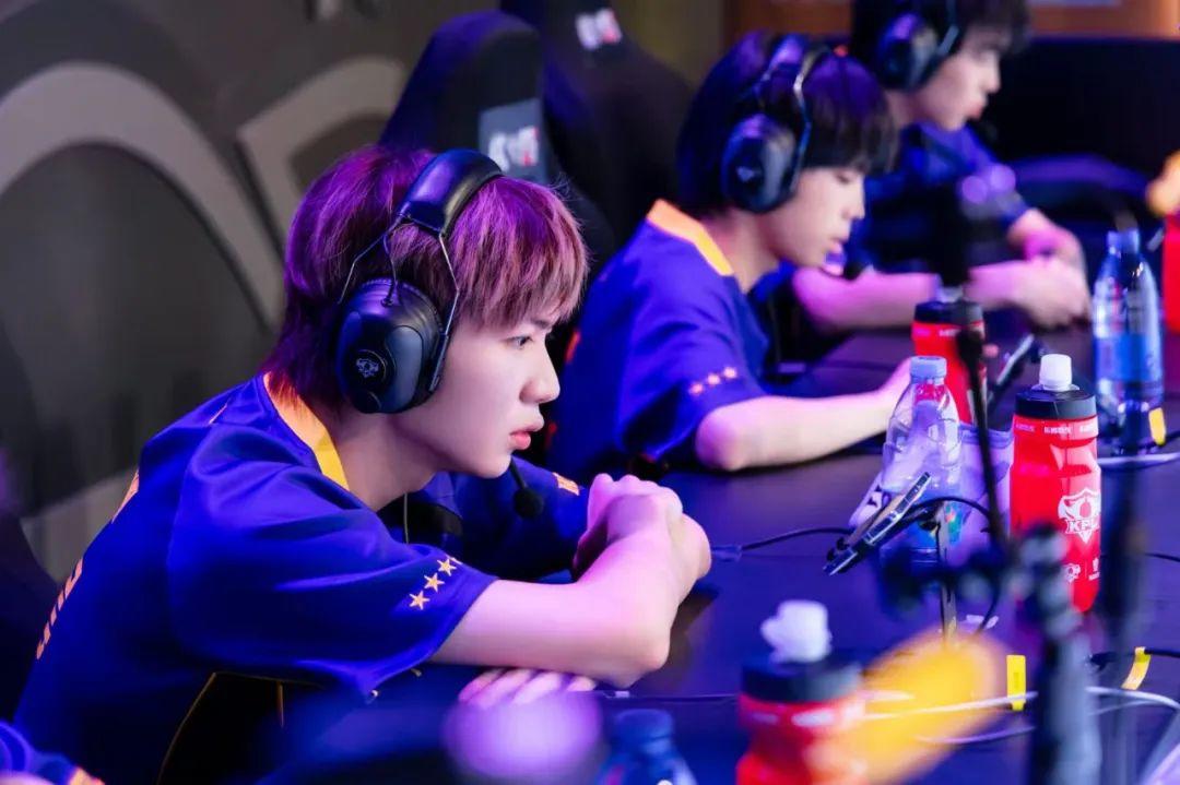 德布劳内在 德布劳内在