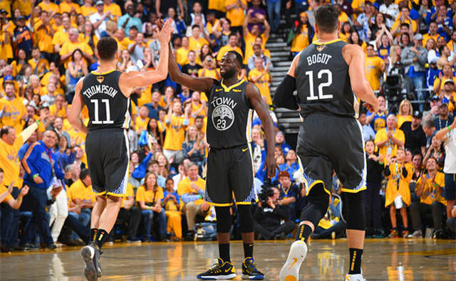 他并不迷信 他并不迷信