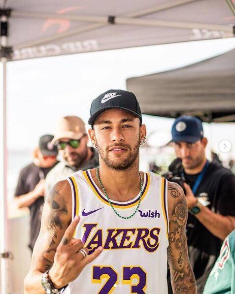 第四官员及 第四官员及