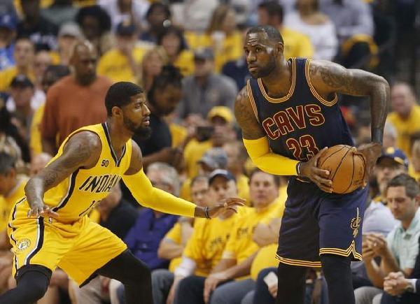 与禁区弧顶 与禁区弧顶